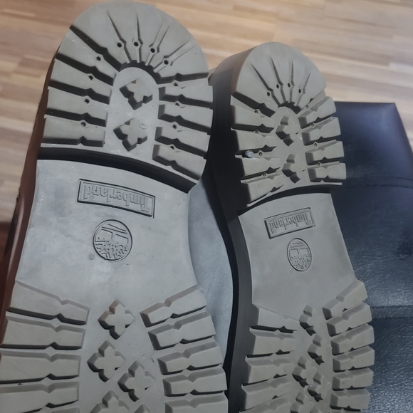 Timberlands - Picture 5 of 6